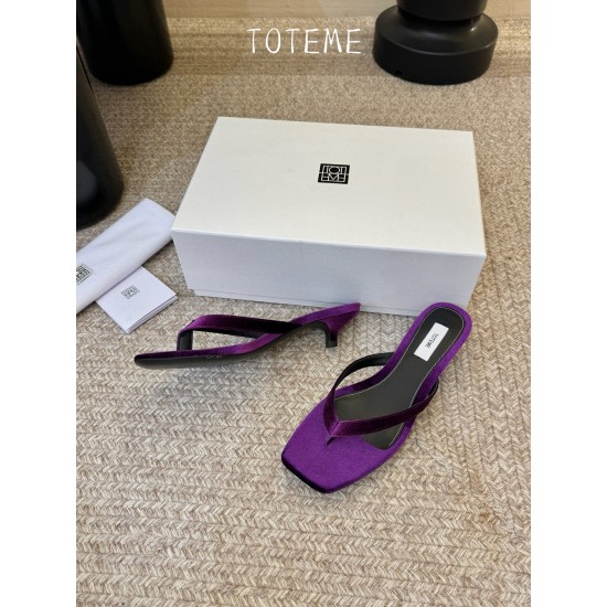 Toteme Shoes Collection
Women 35-40