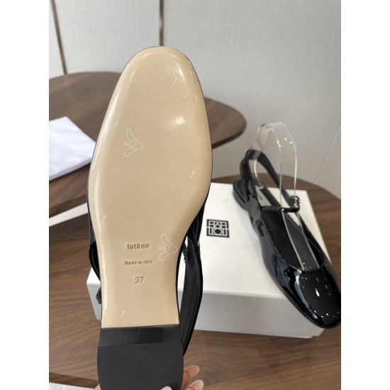 Toteme Shoes Collection
Women 35-40