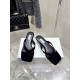 Toteme Shoes Collection
Women 35-40