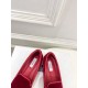 Toteme Shoes Collection
Women 35-40