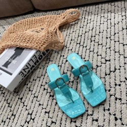 Toteme Shoes Collection
Women 35-40