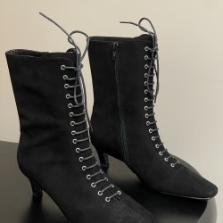 Toteme Shoes Collection
Women 35-40