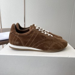 Toteme Shoes Collection
Women 35-40