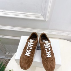 Toteme Shoes Collection
Women 35-40