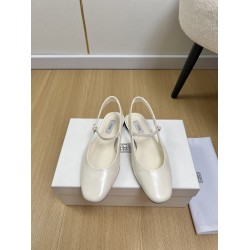 Toteme Shoes Collection
Women 35-40
