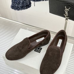 Toteme Shoes Collection
Women 35-40