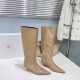 Toteme Shoes Collection
Women 35-40