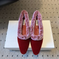 Toteme Shoes Collection
Women 35-40