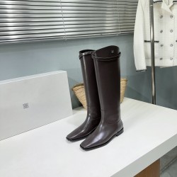 Toteme Shoes Collection
Women 35-40