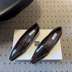 Toteme Shoes Collection
Women 35-40