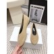 Toteme Shoes Collection
Women 35-40