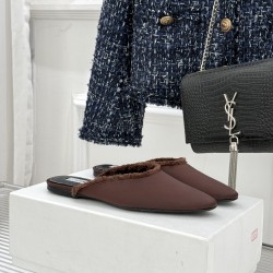 Toteme Shoes Collection
Women 35-40