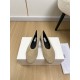 Toteme Shoes Collection
Women 35-40