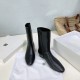 Toteme Shoes Collection
Women 35-40