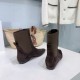 Toteme Shoes Collection
Women 35-40