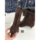 Toteme Shoes Collection
Women 35-40