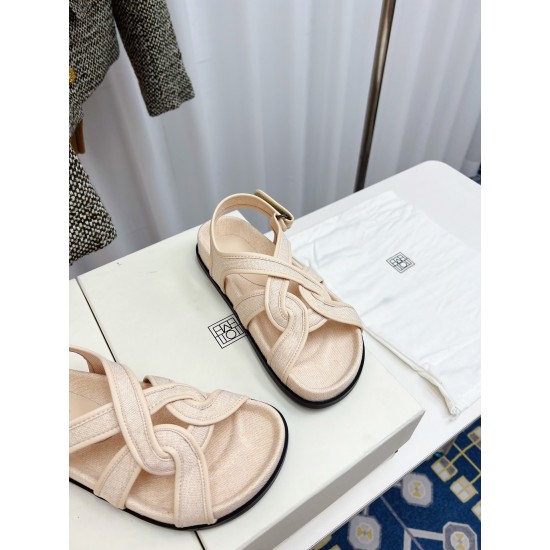 Toteme Shoes Collection
Women 35-40