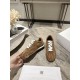 Toteme Shoes Collection
Women 35-40