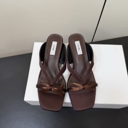Toteme Shoes Collection
Women 35-40