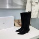 Toteme Shoes Collection
Women 35-40