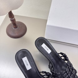 Toteme Shoes Collection
Women 35-40