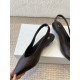 Toteme Shoes Collection
Women 35-40