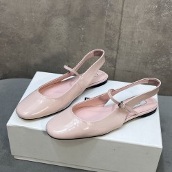 Toteme Shoes Collection
Women 35-40
