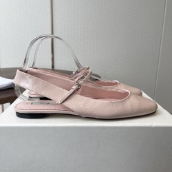 Toteme Shoes Collection
Women 35-40