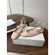 Toteme Shoes Collection
Women 35-40