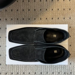 Toteme Shoes Collection
Women 35-40