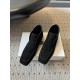 Toteme Shoes Collection
Women 35-40