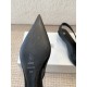Toteme Shoes Collection
Women 35-40