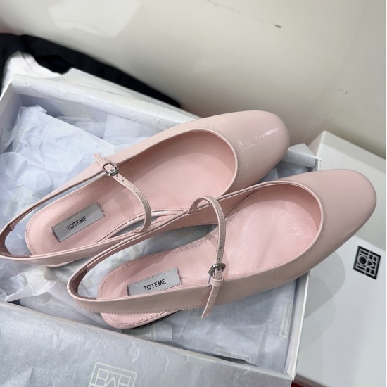 Toteme Slippers