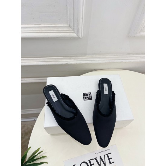 Toteme Slippers