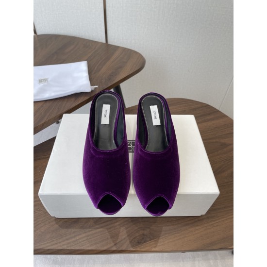 Toteme Slippers