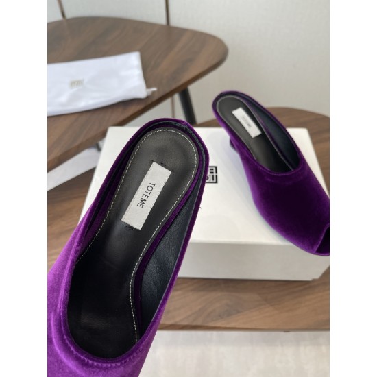 Toteme Slippers