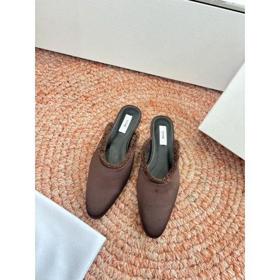Toteme Slippers
