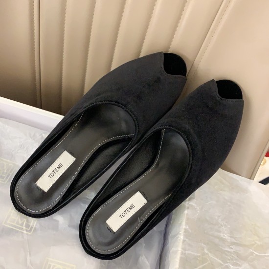 Toteme Slippers