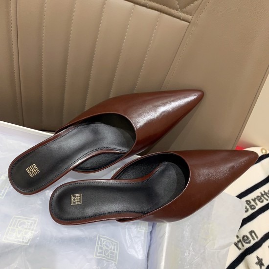 Toteme Slippers