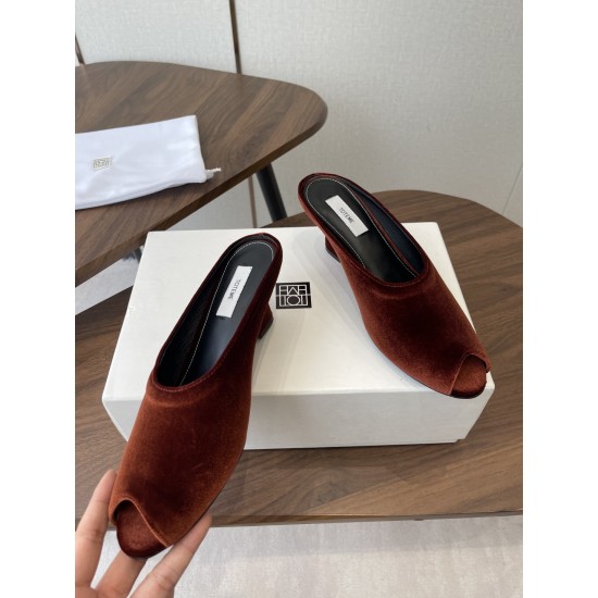 Toteme Slippers