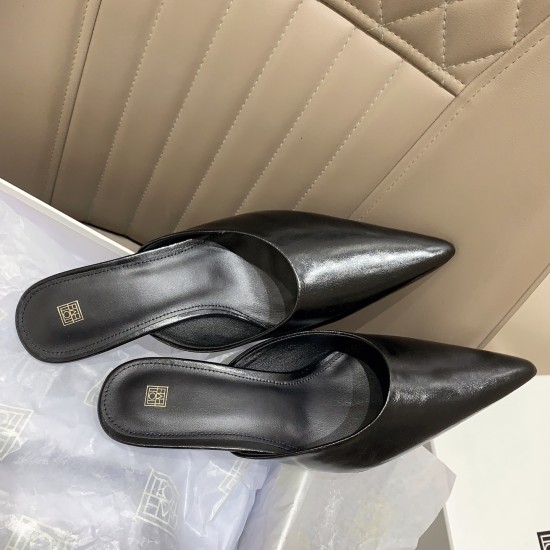 Toteme Slippers