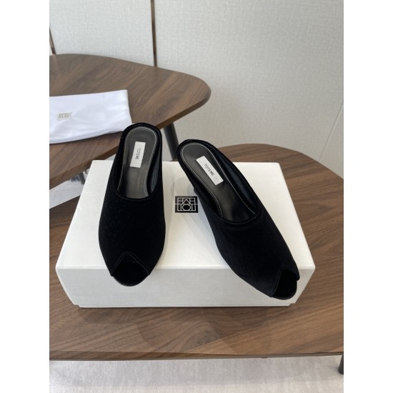 Toteme Slippers