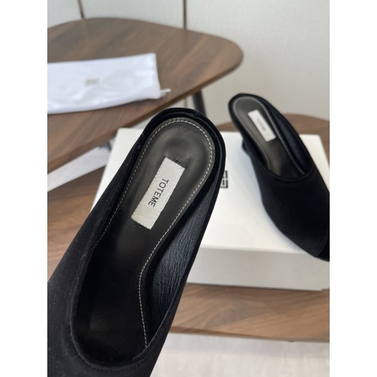 Toteme Slippers