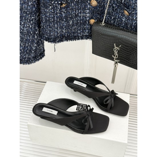 Toteme Slippers