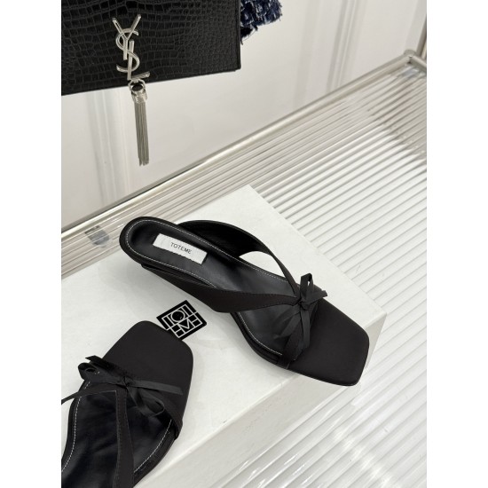 Toteme Slippers