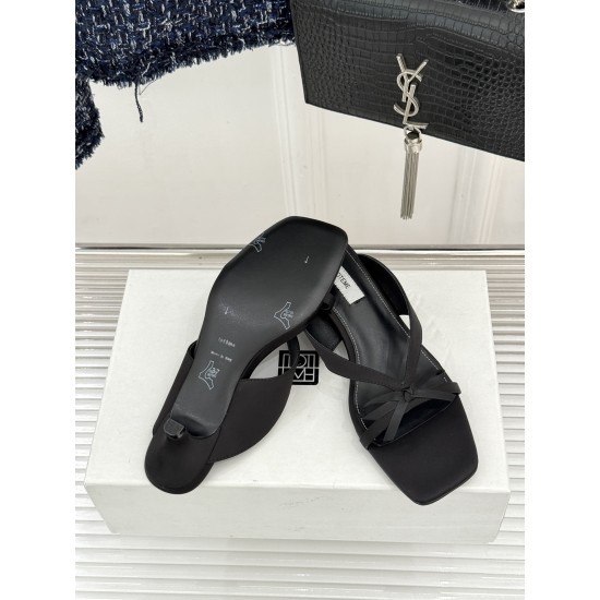 Toteme Slippers