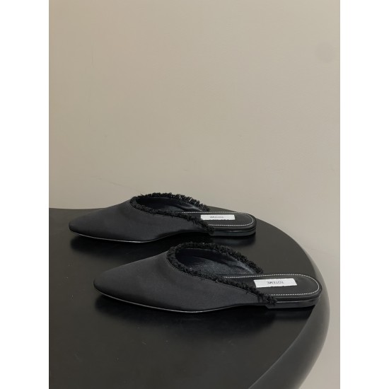 Toteme Slippers
