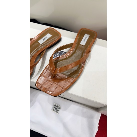 Toteme Slippers