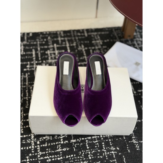 Toteme Slippers