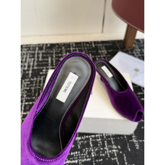 Toteme Slippers